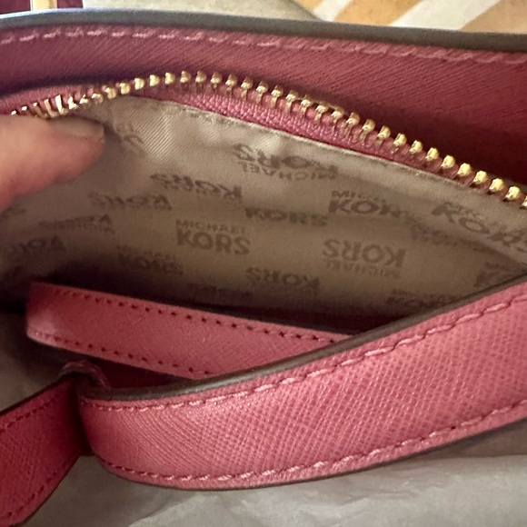 Michael Kors Camille Tulip Pink Medium Leather Handbag NWT - Picture 4 of 16